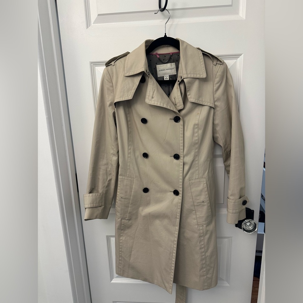 Banana Republic Beige Double-Breasted Trench Coat